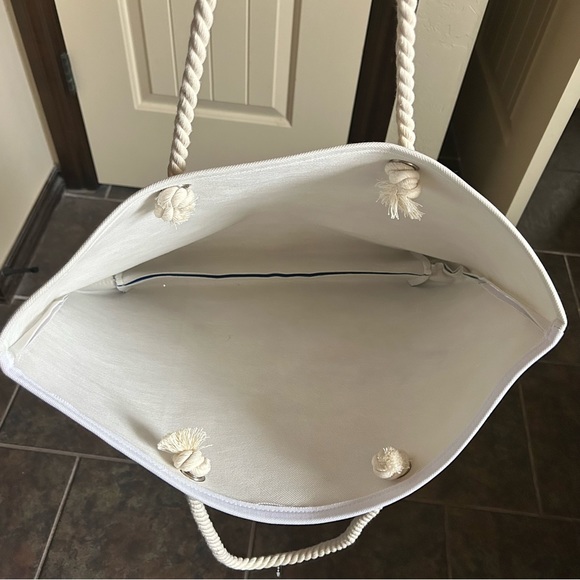 Beach or Pool Bag NWOT - Picture 4 of 4